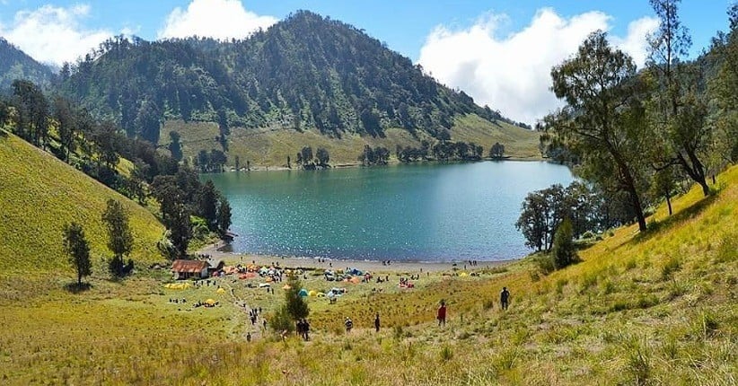 wisata petualangan indonesia