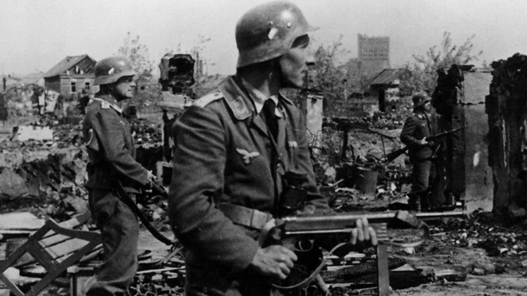Runtuhnya adolf hitler Nazi Jerman