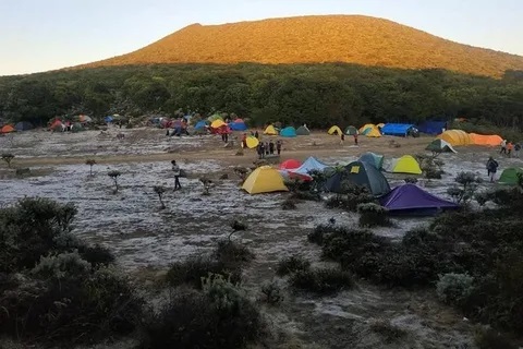Pendakian Gunung Gede di jawa barat