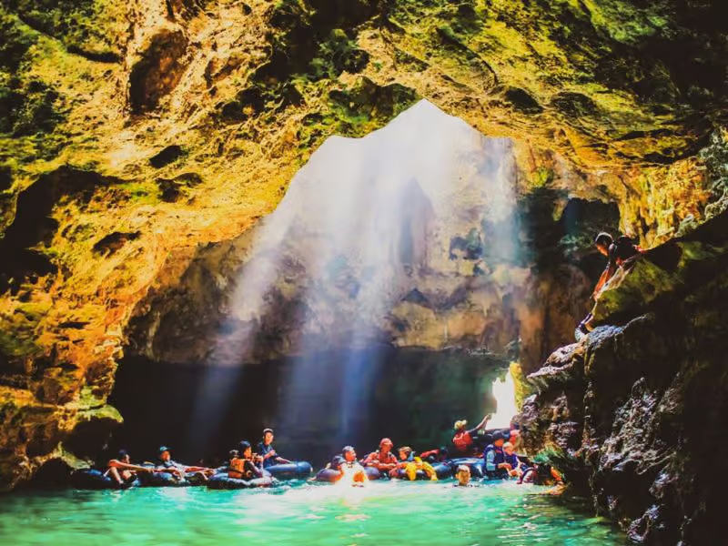 Outdoor Adventure 10 Destinasi Anti Mainstream 2025: Panduan Lengkap Petualangan Tersembunyimu