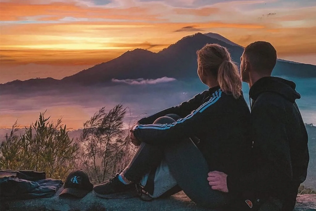 Pendakian Batur Sunrise Pemandu Privat 2025: Biaya Real, Aman & Rute Terbaik