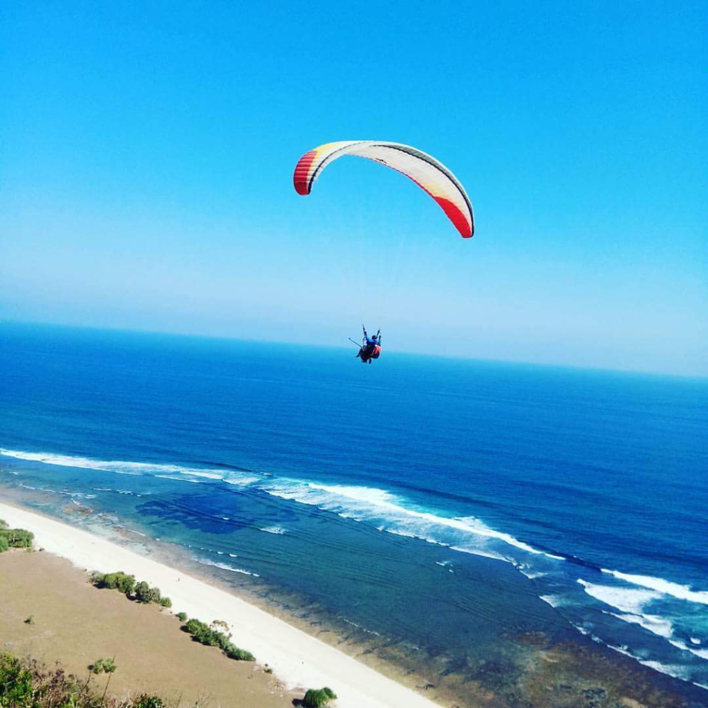 Paragliding Uluwatu Bali View 360° Spektakuler