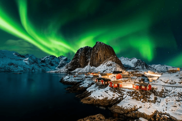 Glamping di Islandia Sambil Lihat Aurora: 5 Tips Wajib Sebelum Berangkat