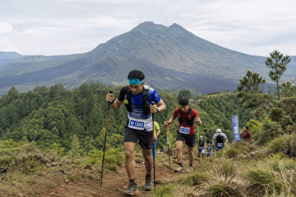 Trail Run Indonesia 2026 Wajib Dicoba, UTMB Toba hingga Bromo Menanti