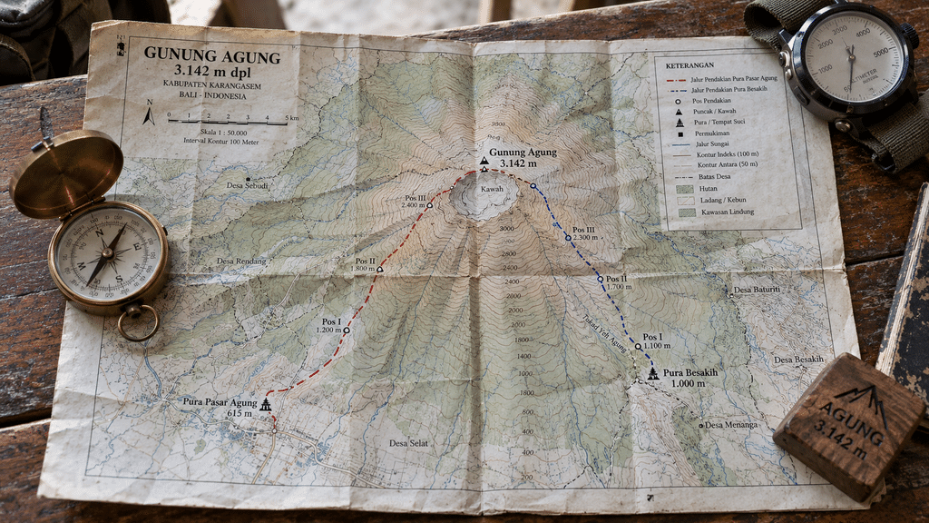 Wajib Tahu, Gunung Agung Ditutup Saat Pujawali 21 Oktober–5 November 7 Peta kontur topografi jalur pendakian Pura Besakih dan Pura Pasar Agung terbentang dengan penanda titik kawah puncak.